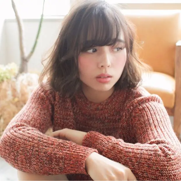 顎が長い人に似合う髪型12選｜好きな髪型が似合わない