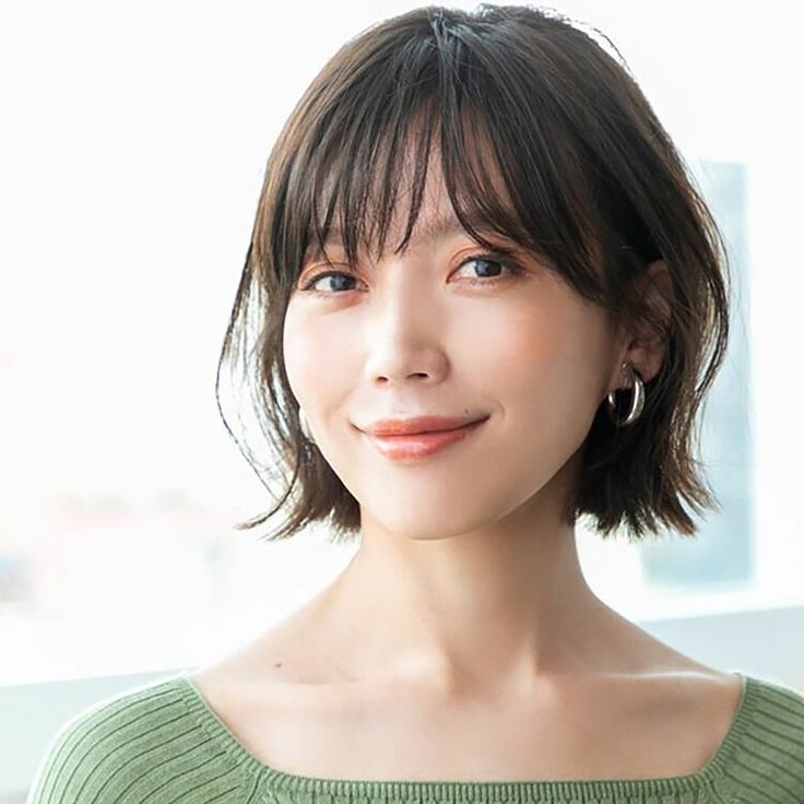 切りっぱなしボブが似合う人の特徴丸顔or面長